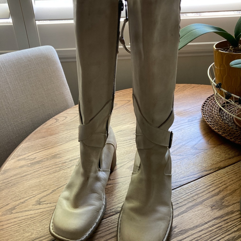 "Dr. Martins" TAN leather below the knee, chunky Boots- VERY unique Size 10